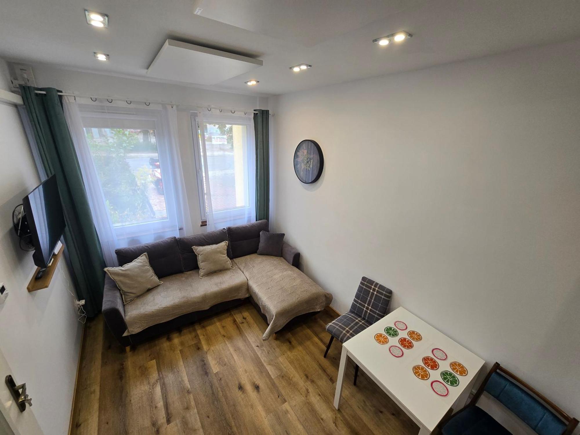 Dzialkowa Apartment Legnica Bagian luar foto
