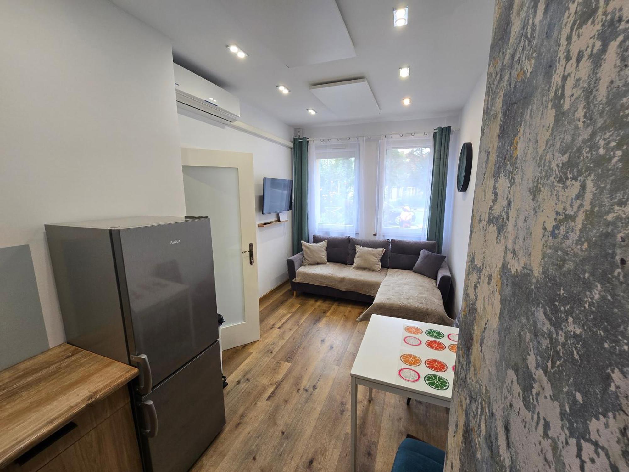 Dzialkowa Apartment Legnica Bagian luar foto